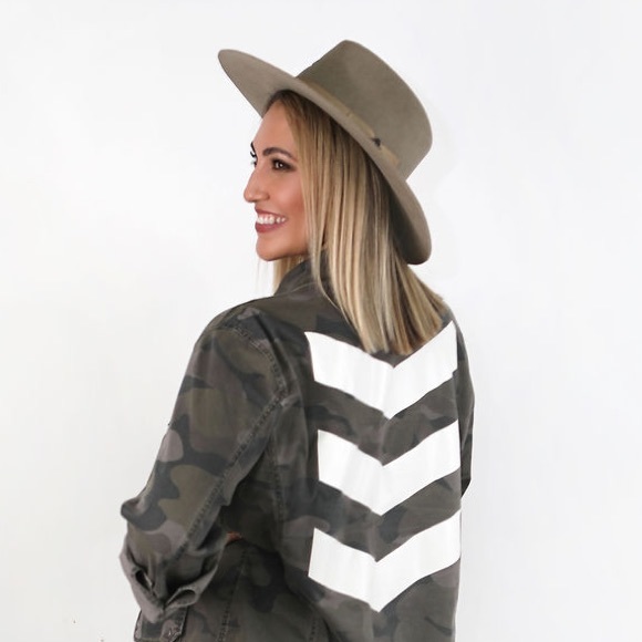 Meet your Posher, Michelle - Picture 1 of 1